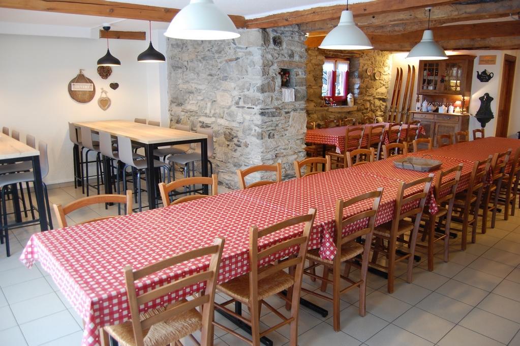 Gîte La Maisonnée Sazos Esterno foto